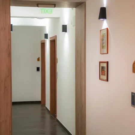Boulevard Luxury Center